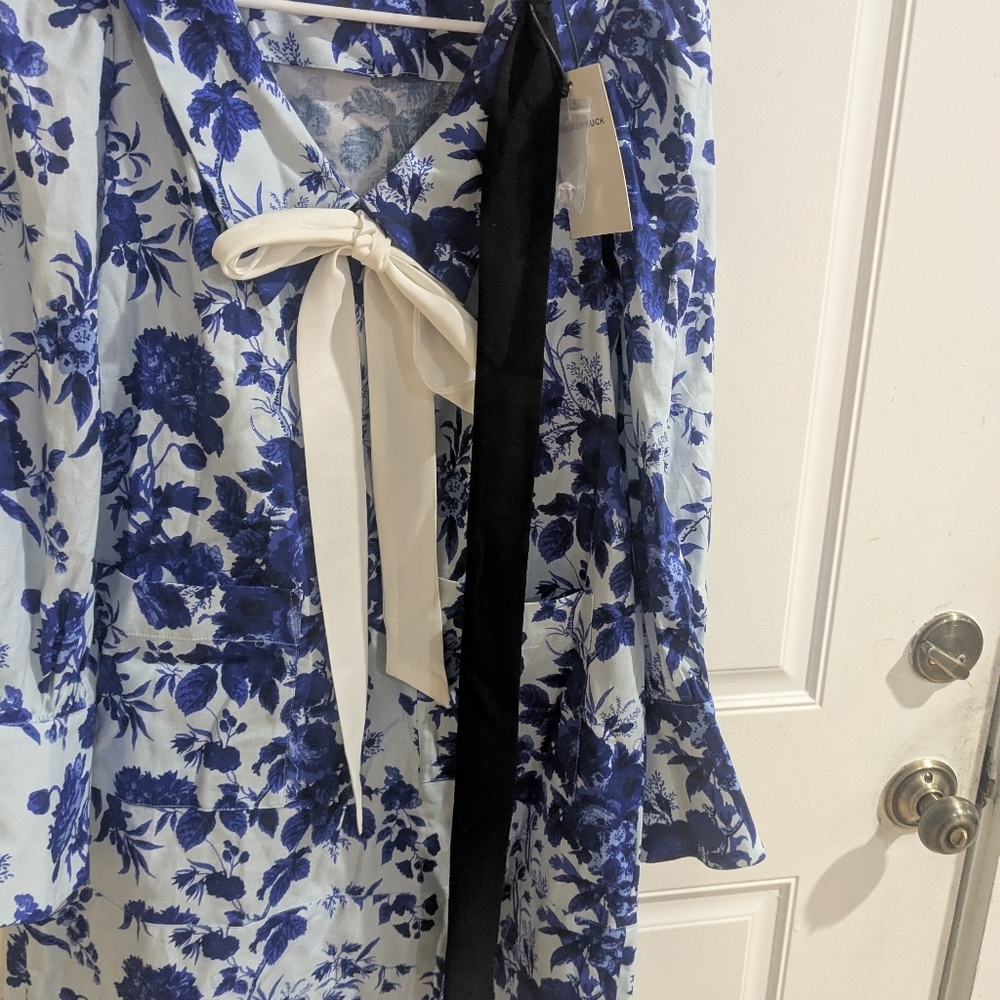 Tuckernuck Sapphire Della Bloom Dress - Picture 6 of 7